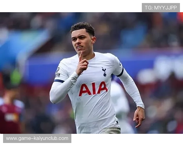 热刺从质疑声中走到捧杯