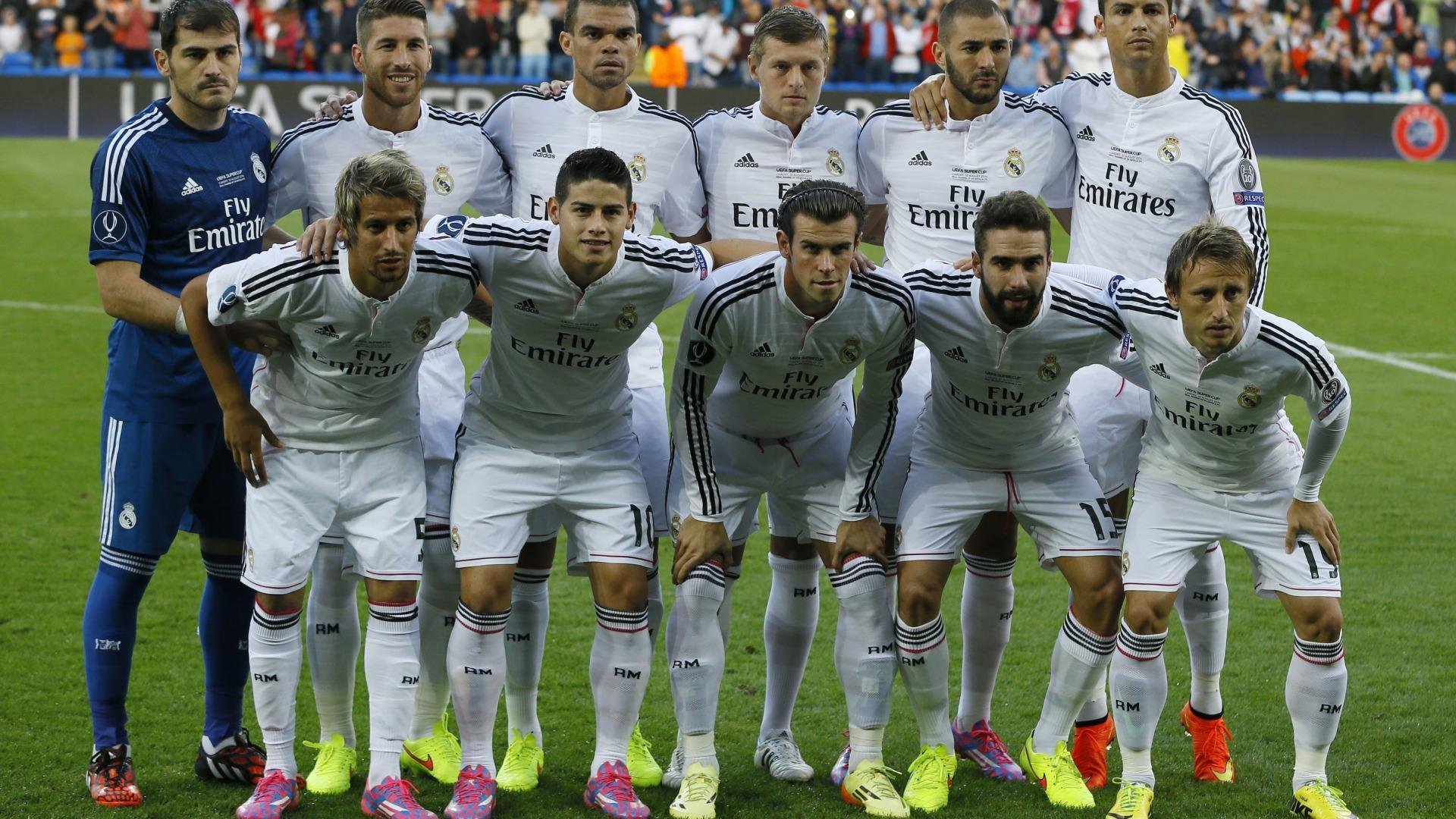 足球巨星续约引发关注